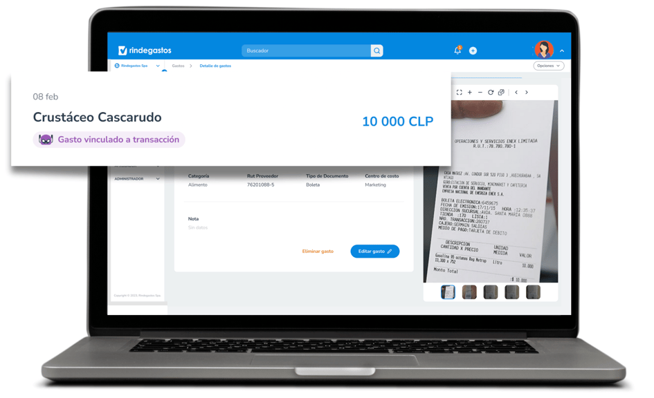 Laptop mostrando la plataforma Rindegastos con un gasto vinculado a una transacción y detalle de una boleta escaneada.